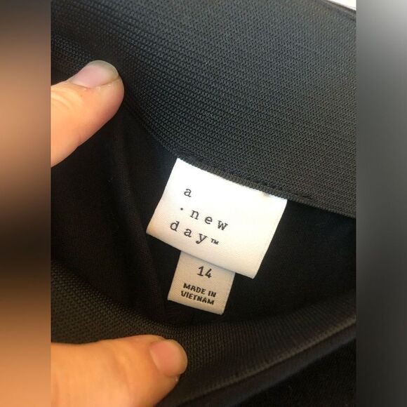 📳 A New Day | New Pants - Picture 2 of 4